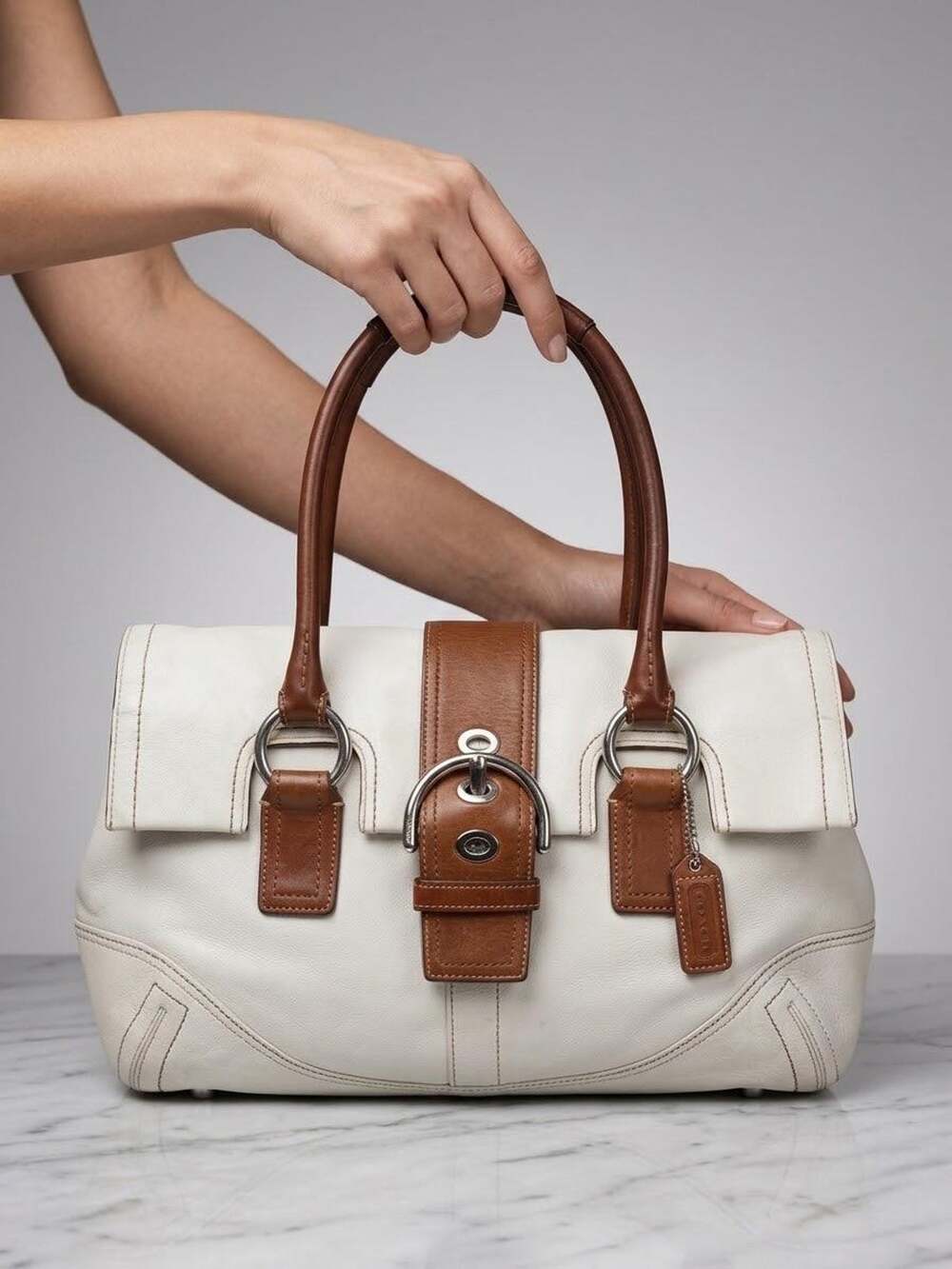 Vtg Coach Hampton soho cream Flap Bag F08A11 Satchel/Carryall